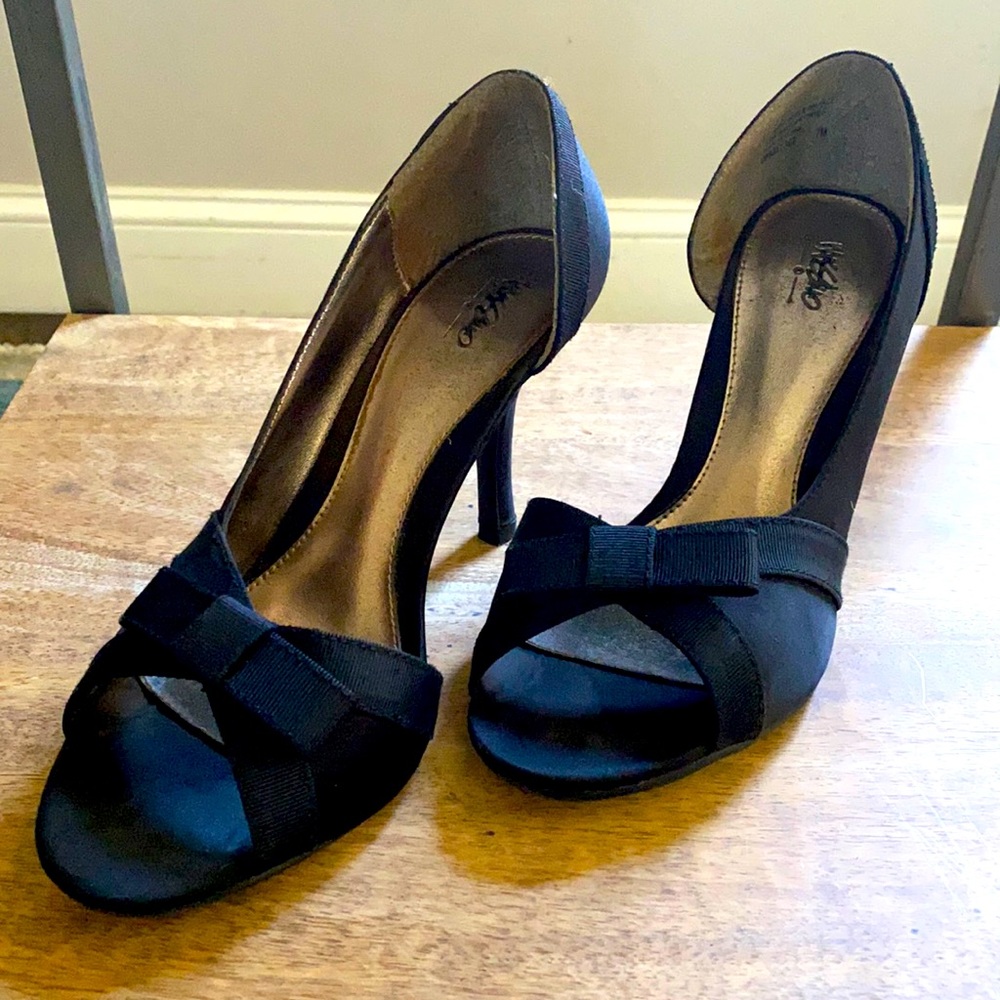 Massimo Black formal heels pumps